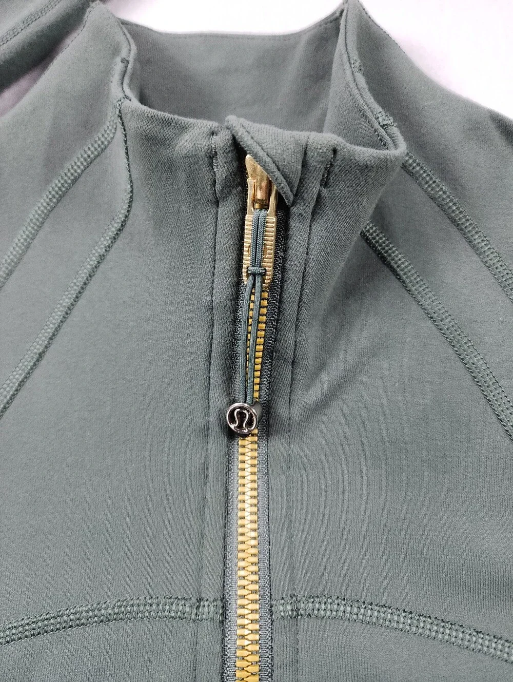 Lululemon Define Jacket Luon Green Gold Zip Thumbholes Size 8
